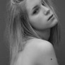 Julie Rongé / Jill Model Management
