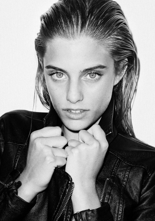 Josefina / One Management Josefina / One Management